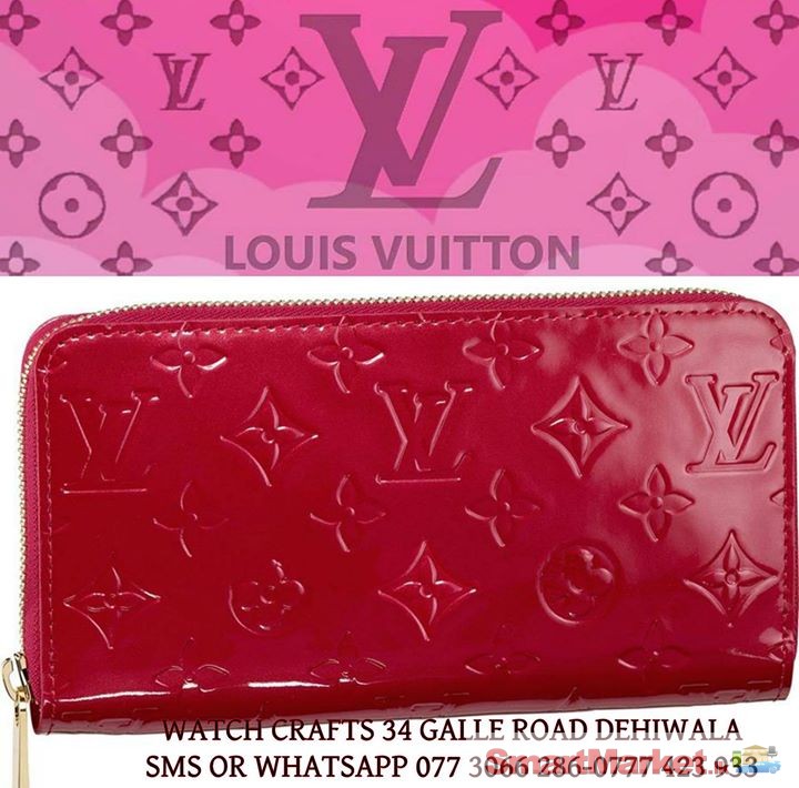 LOUIS VUITTON LADIES WALLET