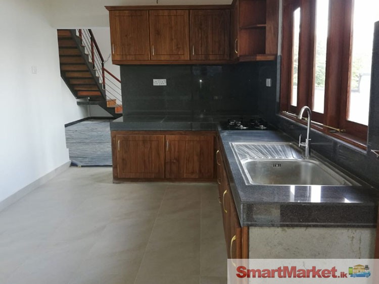 Newly Built Modern House for sale in Habarakada, Athurugiriya.